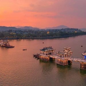 真实偷拍欧美海滩天体
